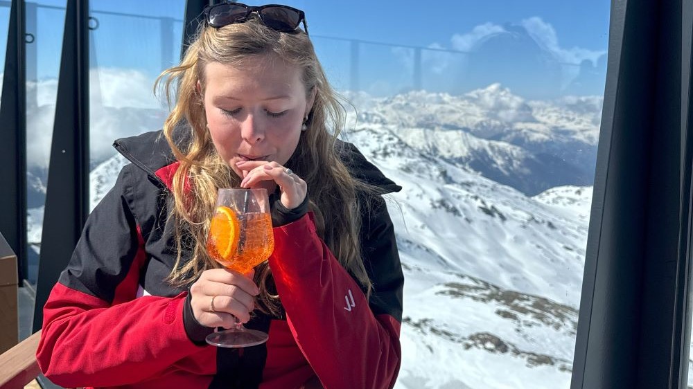 Aperol bij Le Rooftop op de Caron.